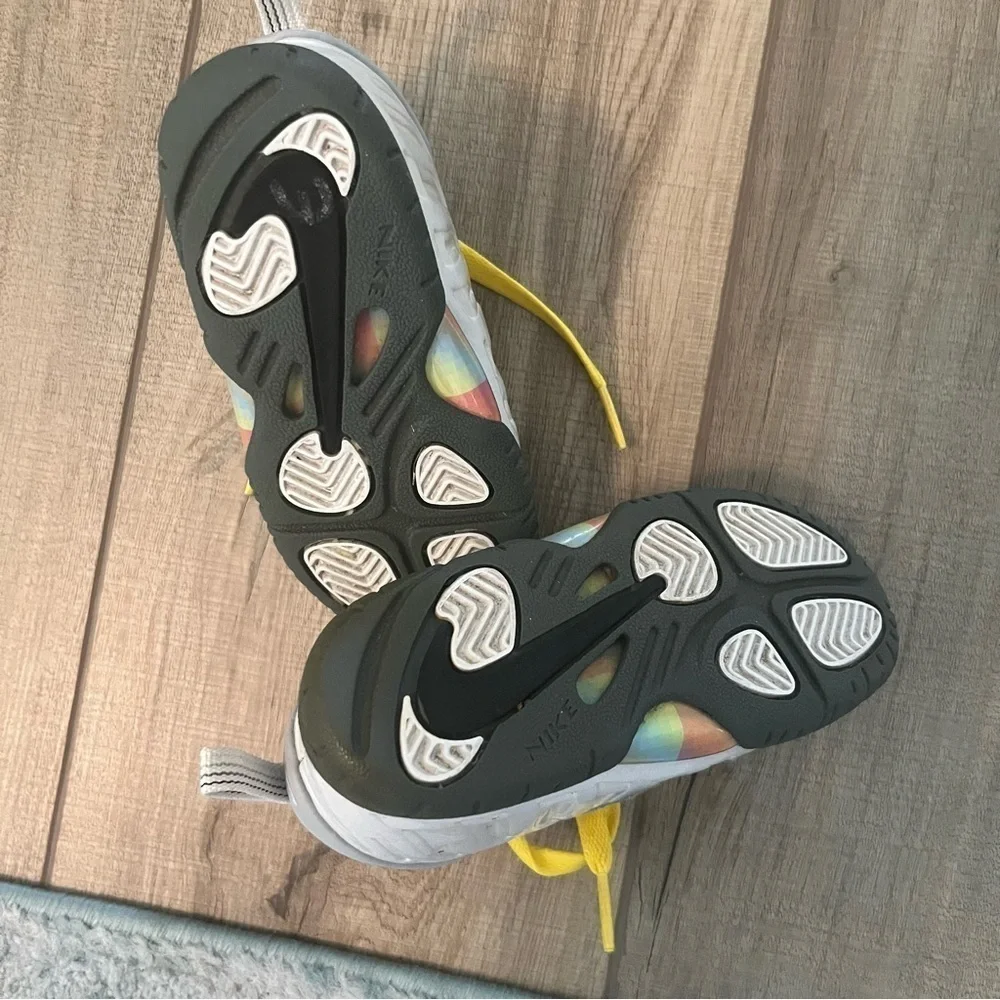 Nike Little Posite One Mid Rainbow Pixel with Yellow Laces Unisex Size 8c